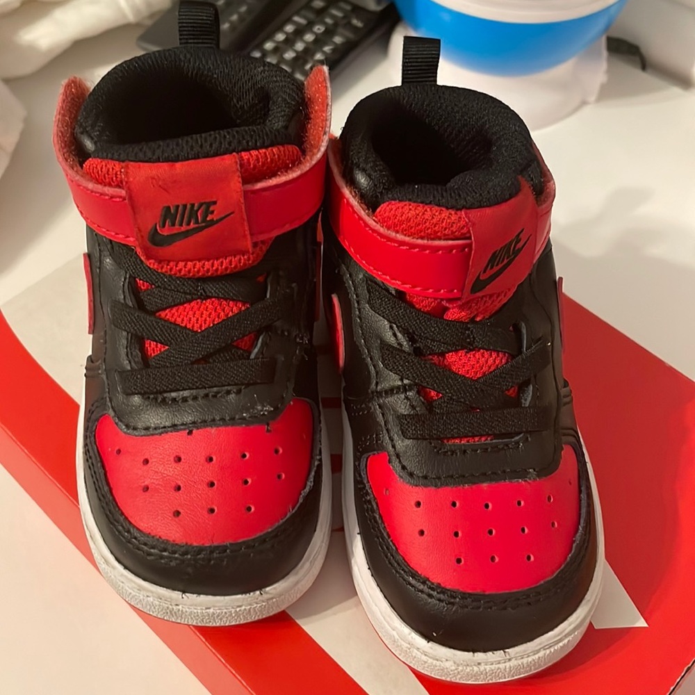 Toddler boy shoes with box